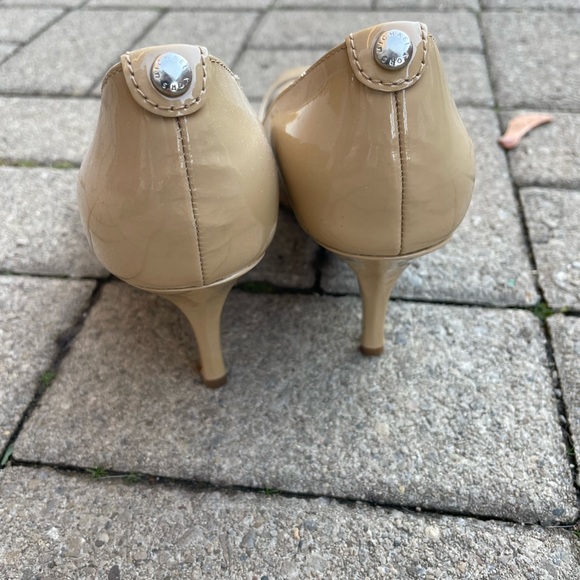 Michael Kors Nude Tan Heels - Picture 6 of 10